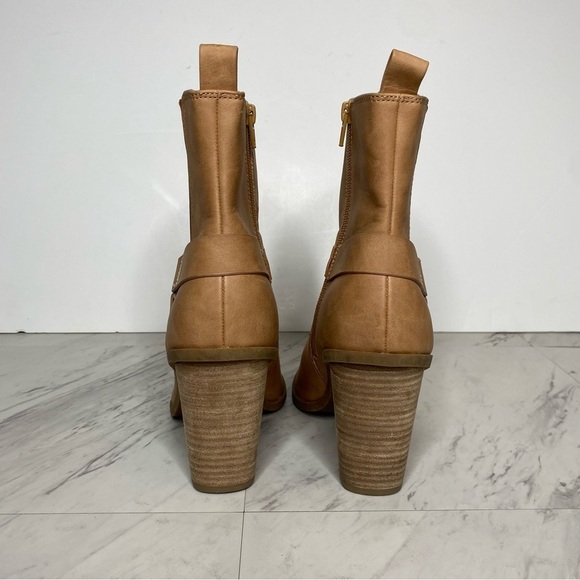 DV by Dolce Vita Nilano Light Brown Harness Heeled Bootie 9 1/2 - Picture 3 of 14